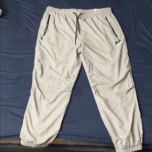 American Eagle Gray Nylon Jogger Size L